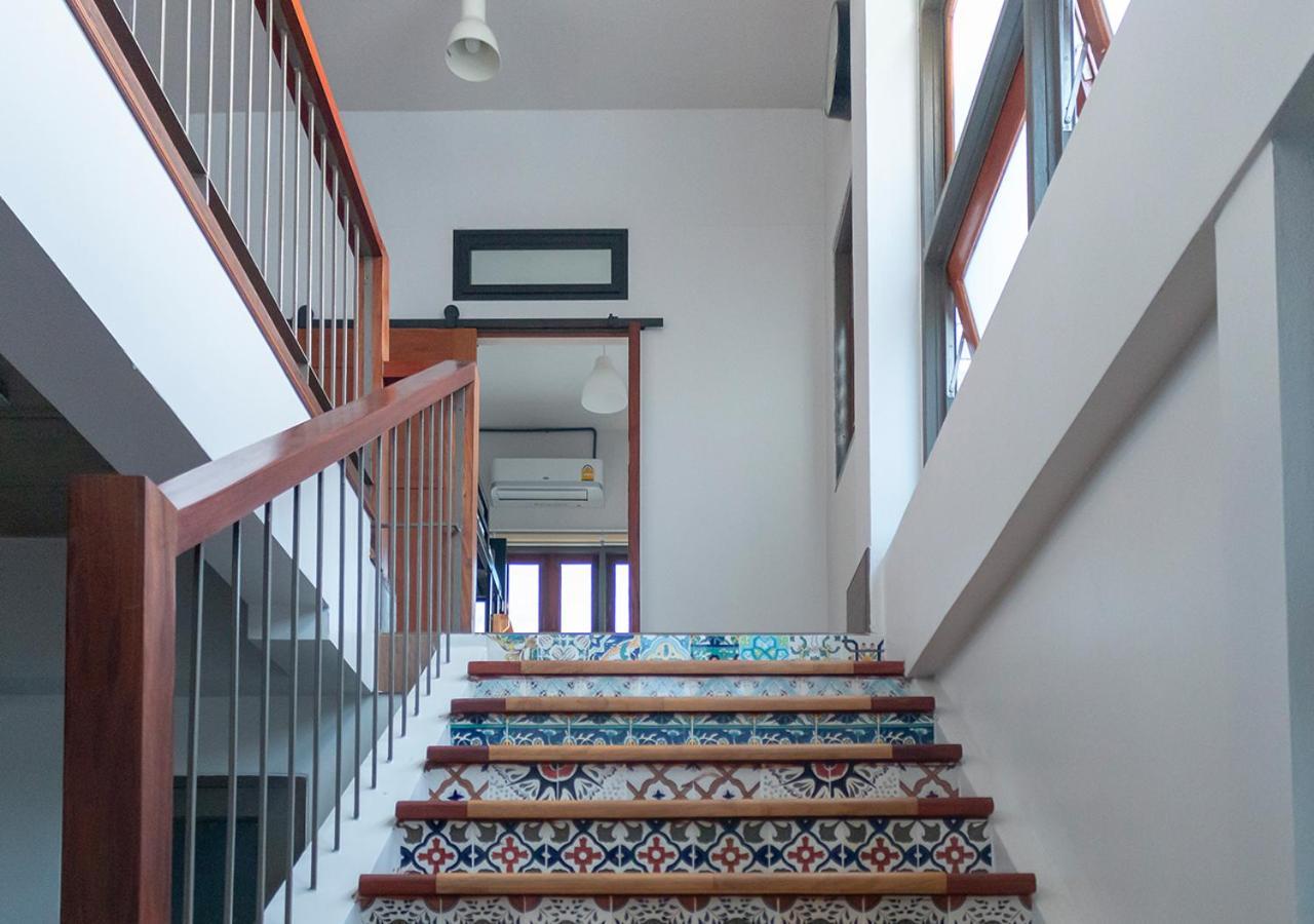 Liaw Base House Vandrerhjem Bangkok Eksteriør bilde